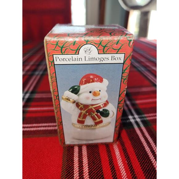 ARTMARK Porcelain Limoges Box Snowman - Picture 5 of 5